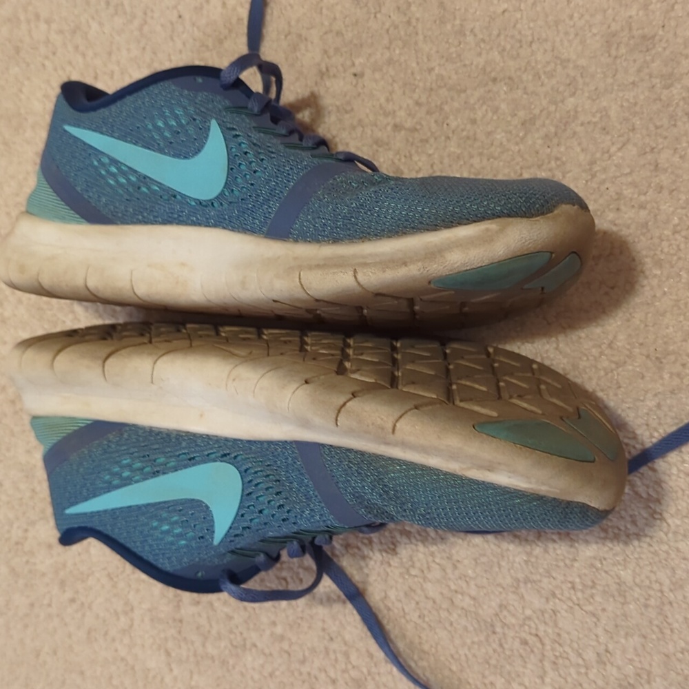 Nike Free RN women's sneakers size 8 laundered same day shipping - Picture 4 of 9